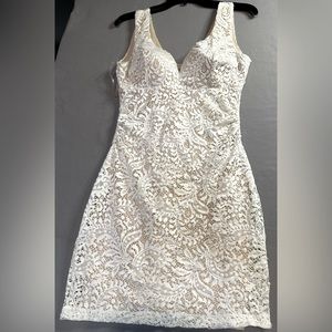 Off white and cream lace dress very soft and stretchy great condition size m